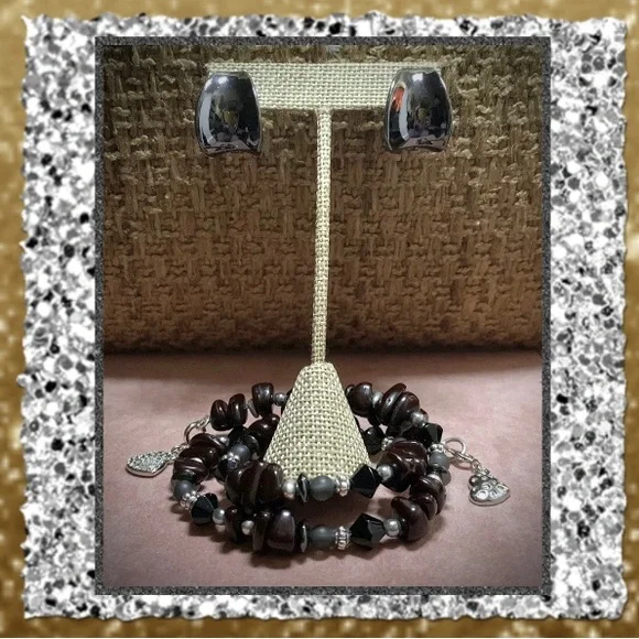 Onyx and Hematite Jewelry Set - Picture 3 of 4
